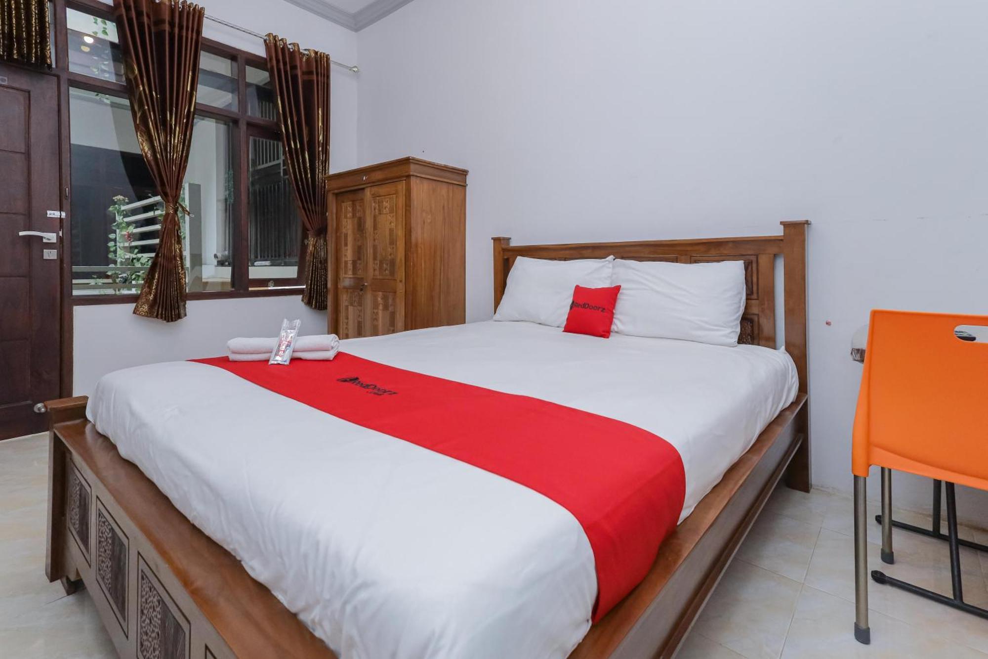 Reddoorz At Pondok Candra Sorabaya Extérieur photo