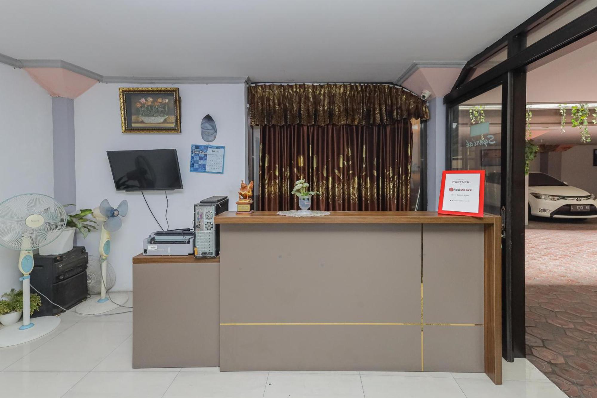Reddoorz At Pondok Candra Sorabaya Extérieur photo