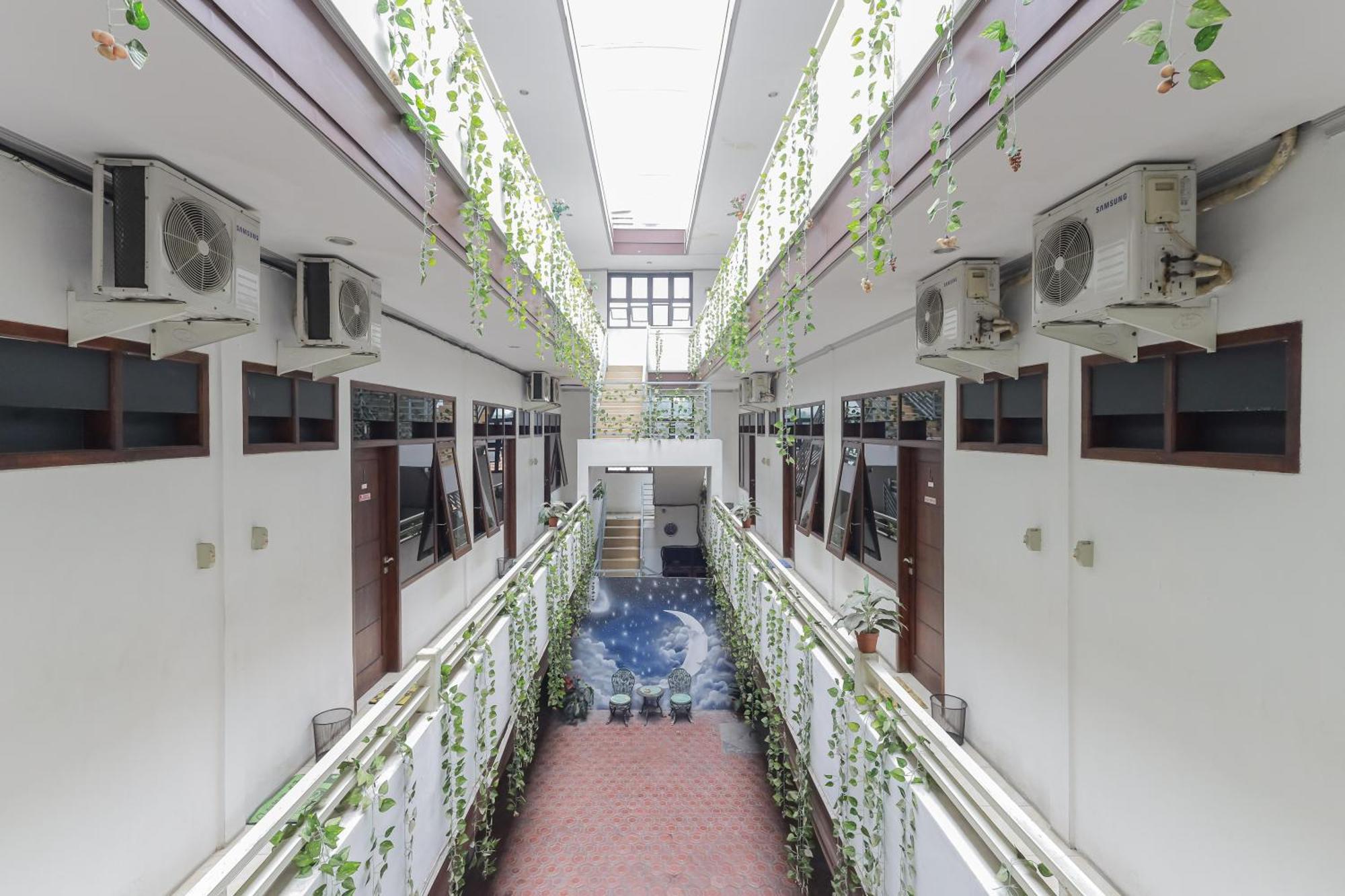 Reddoorz At Pondok Candra Sorabaya Extérieur photo