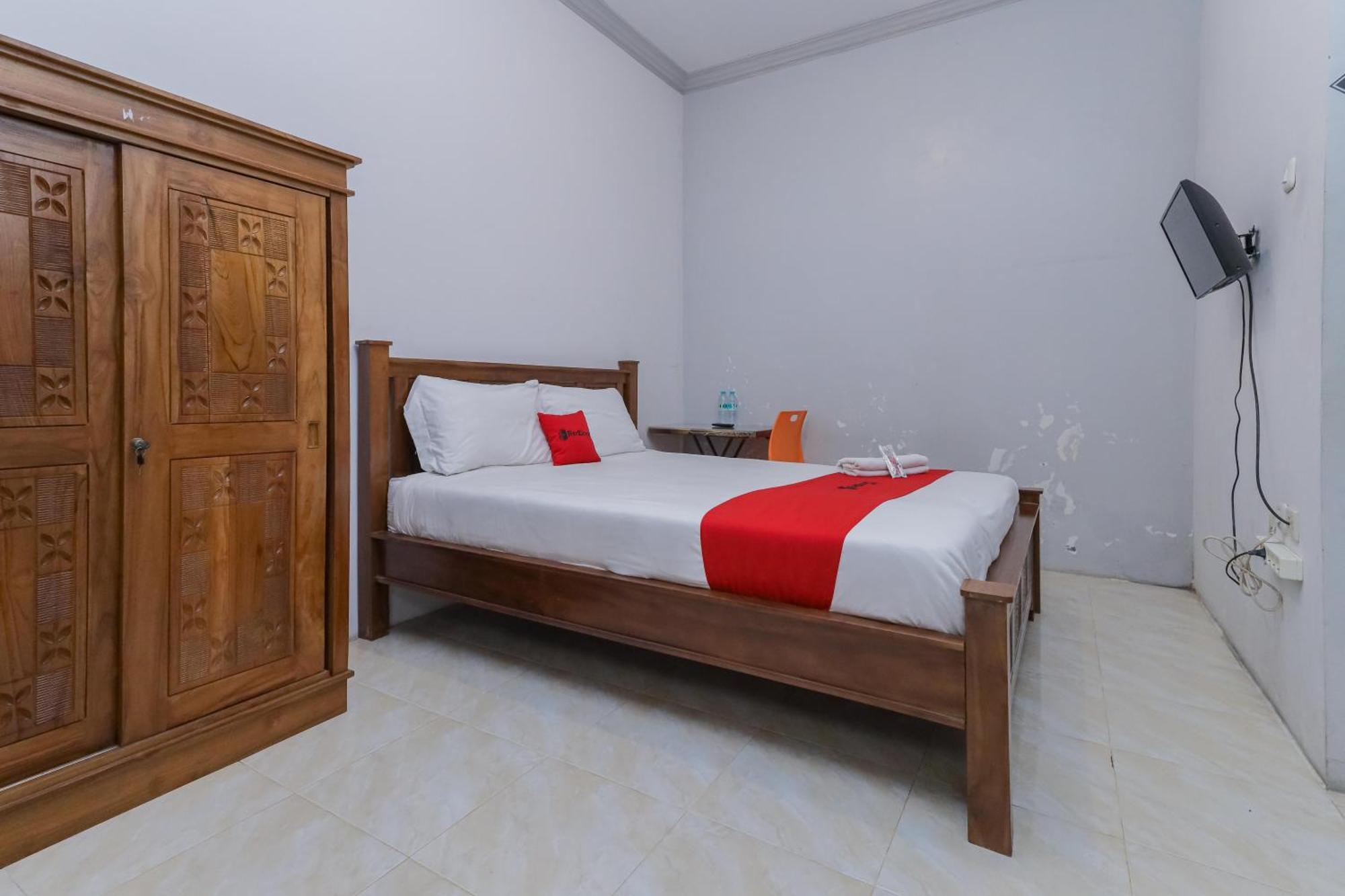 Reddoorz At Pondok Candra Sorabaya Extérieur photo