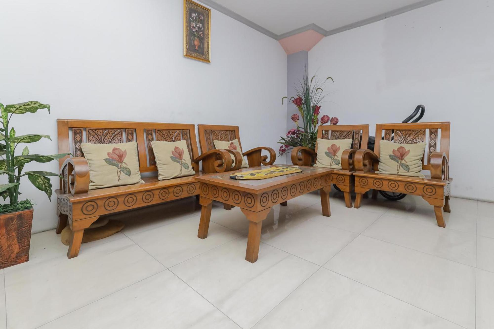 Reddoorz At Pondok Candra Sorabaya Extérieur photo